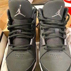 EXCELLENT CONDITION/ALMOST NEW Air Jordan Ace 23 II-- Size YOUTH 6.5/WOMENS 8.5